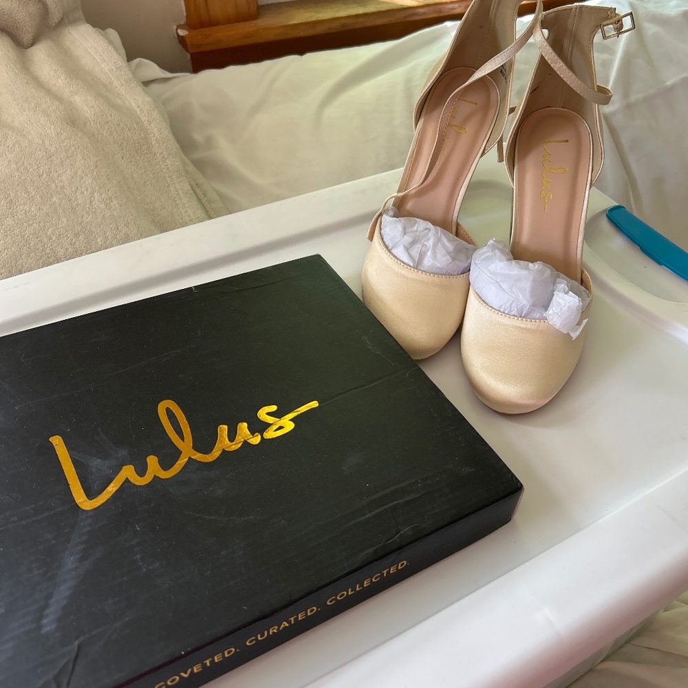Lulus chunky heeled satin heels